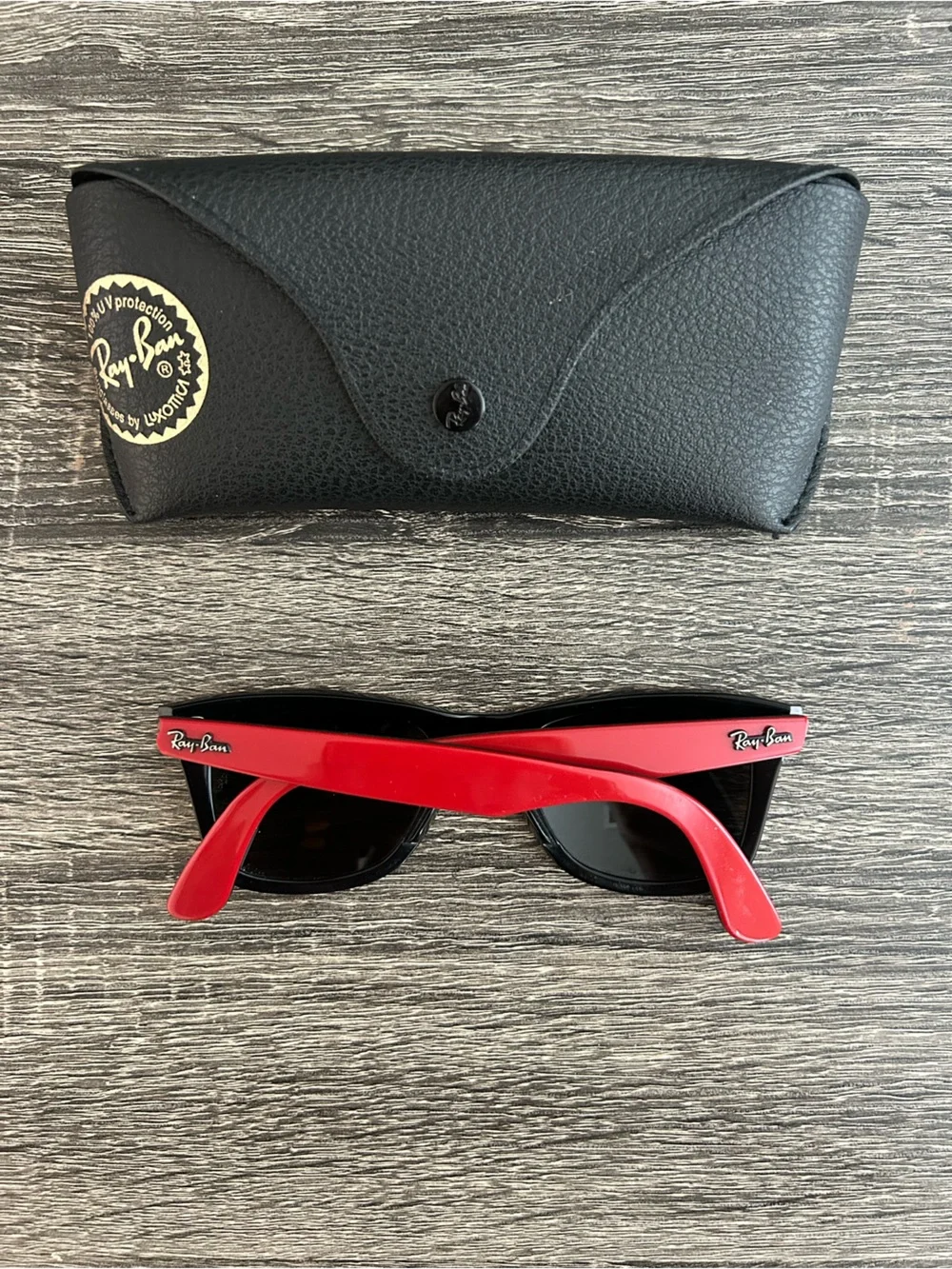 Ray-Ban bold red